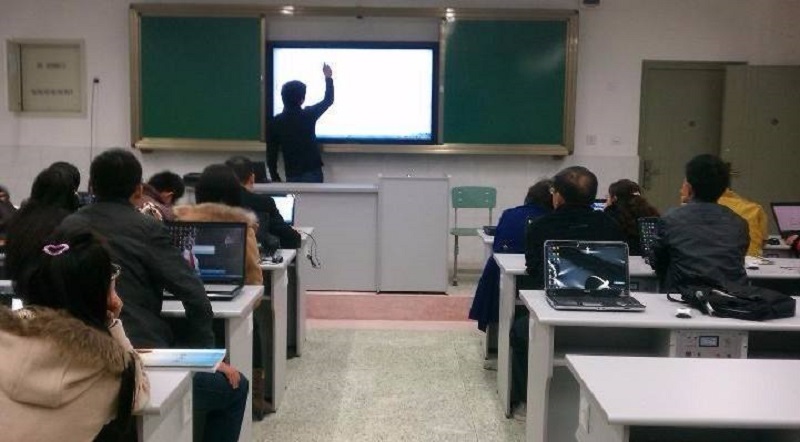 教學一體機與電子白板的區(qū)別